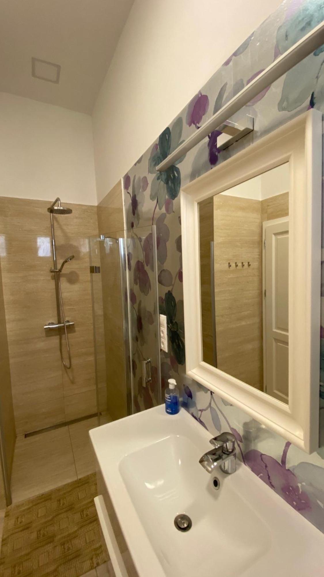 Stylish Apartment Near The River 부다페스트 외부 사진